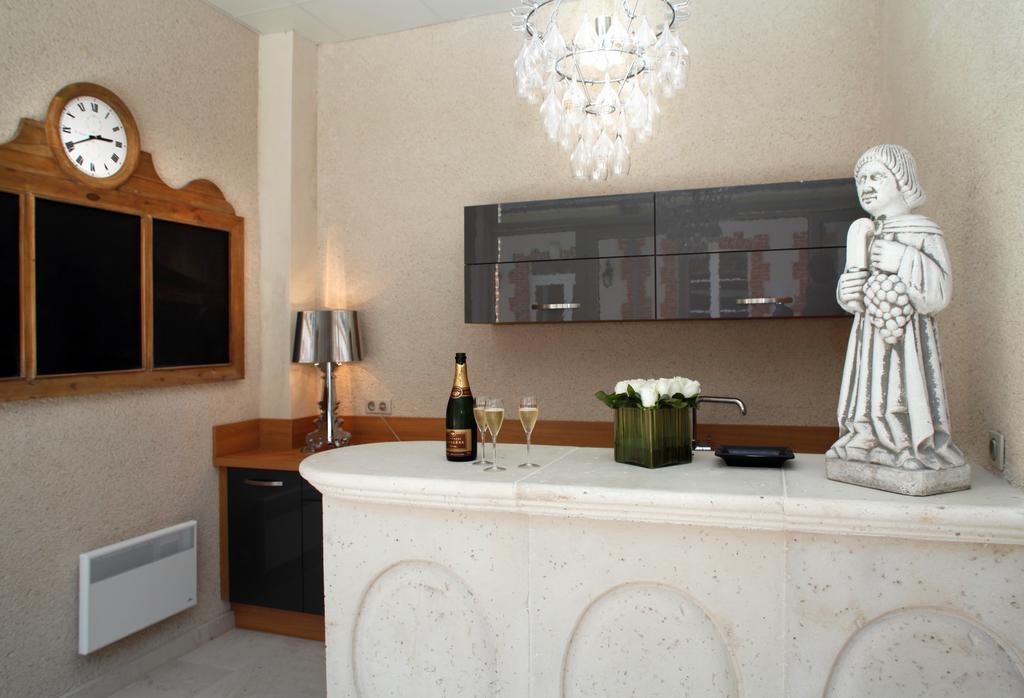 Champagne Andre Bergere & Suites Epernay Bilik gambar